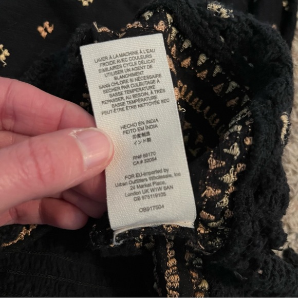 Free People Santorini Tank Top Crochet Trim Embroidered Smocked Back Size L EUC - Picture 10 of 14